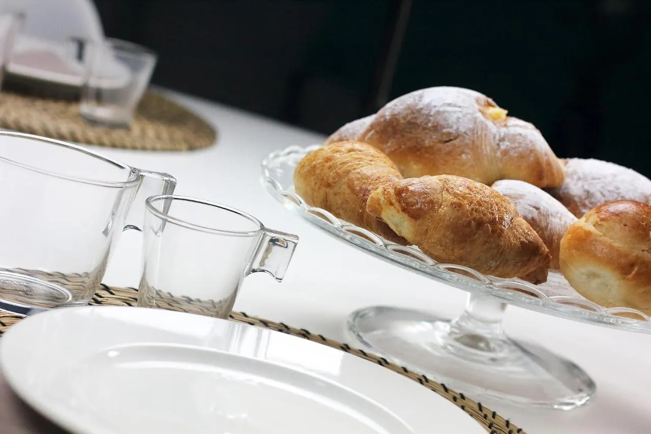 B&Bari, Via Cairoli, Le Case Di Aurelia Guesthouse Bed & Breakfast Bari